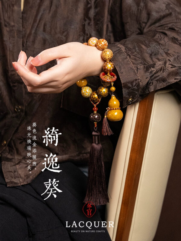 Big lacquer hand twist lacquer jewelry shows white niche temperament original retro ethnic style Qiyi Kwai